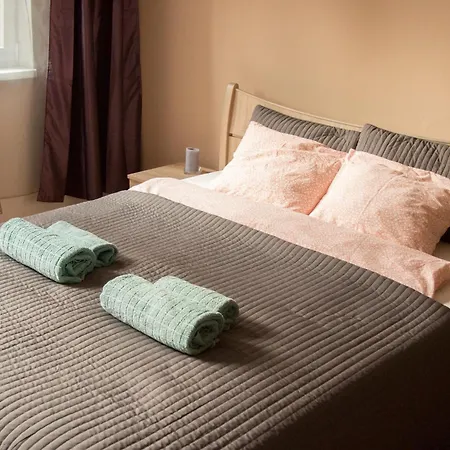 Keleti-Garay Apartmanhotel *