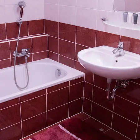 Keleti-Garay Apartmanhotel *